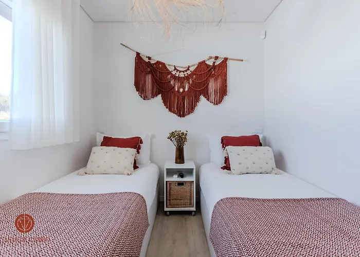 - Vale Da Terça Vermelha